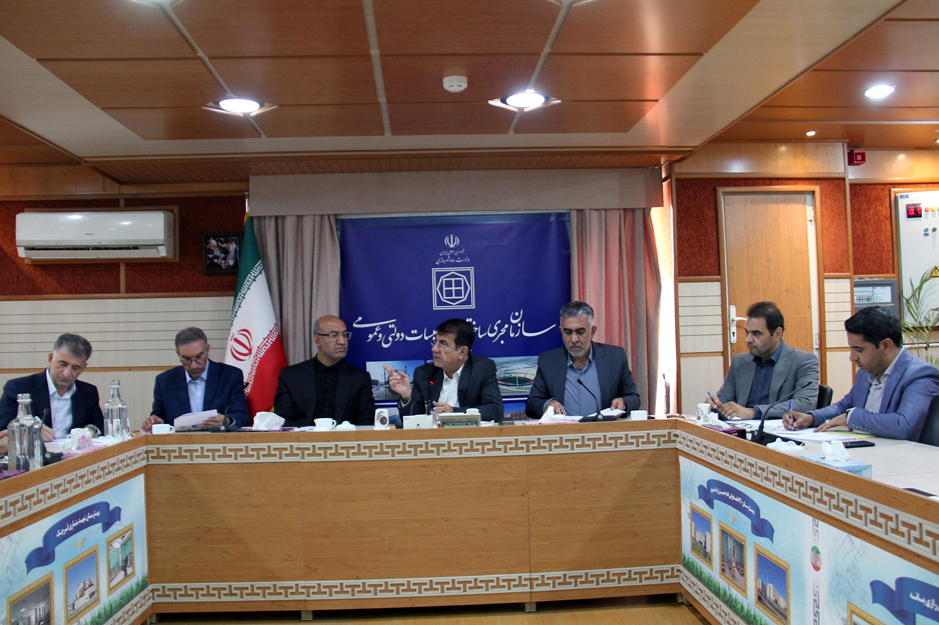 در نشست استاندار کرمانشاه با معاون وزیر راه و شهرسازی مطرح شد؛ تسریع در اجرای ابرپروژه بیمارستان 540 تختخوابی کرمانشاه با رایزنی برای افزایش اعتبار مالی