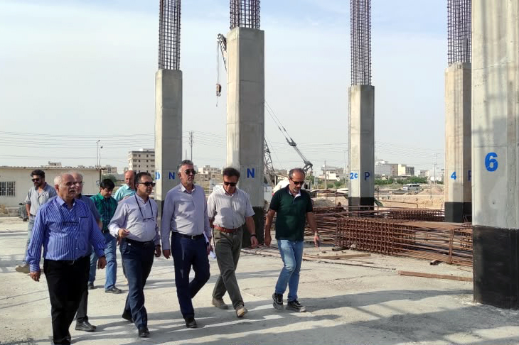 بازدید معاون فنی و اجرایی سازمان مجری از روند پیشرفت بیمارستانهای شوشتر و ماهشهر